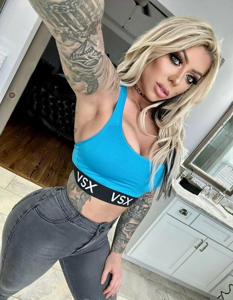 karmarxfree naked pornstar images