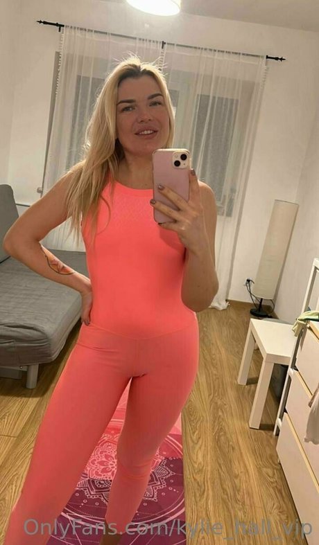 thehottestmom model best img