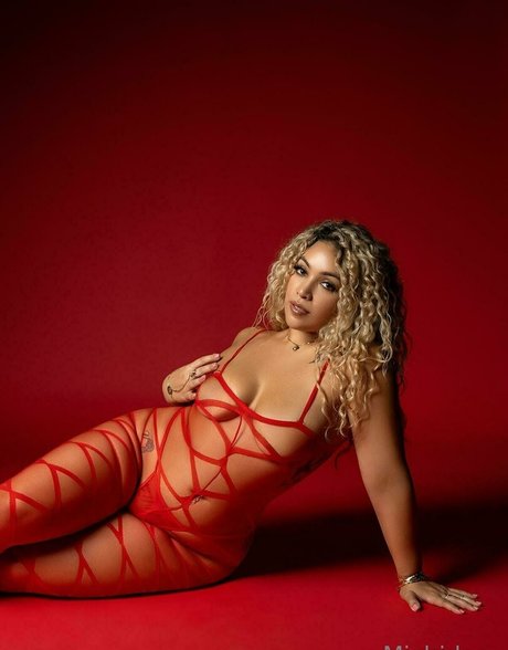 michidee pornstar exclusive photos