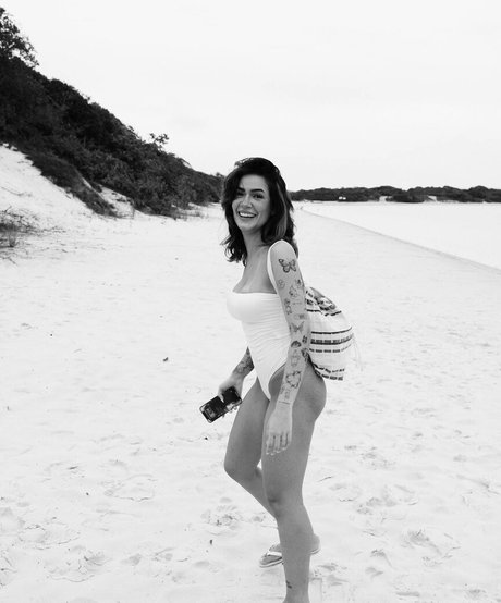 Lara Silva model beautiful img