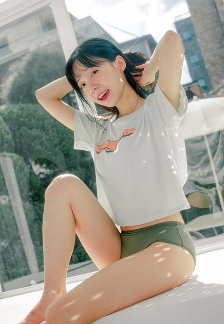 leeesovely pornographic actress archive