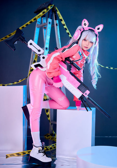 ZinieQ model xxx photos