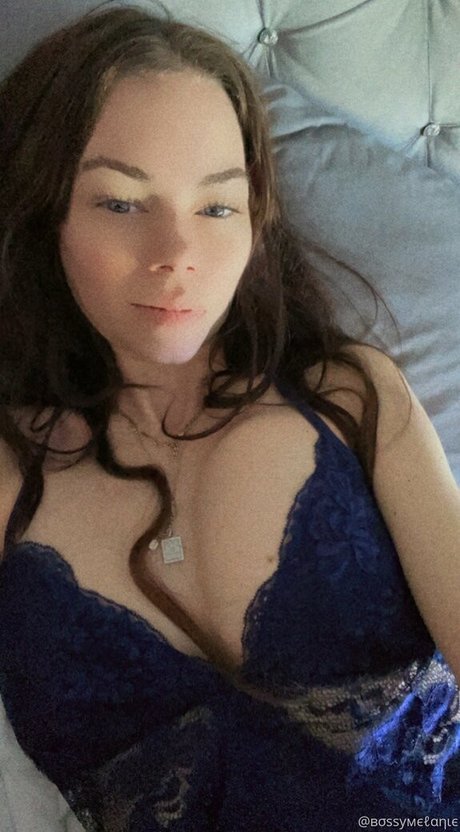 bellapetitewifey hot model photos