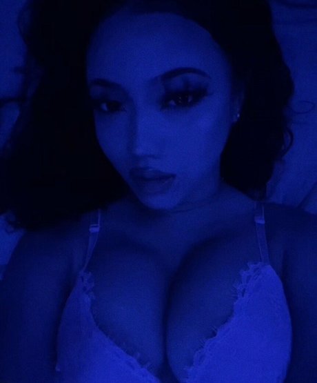 lxn6a nudes actress picture