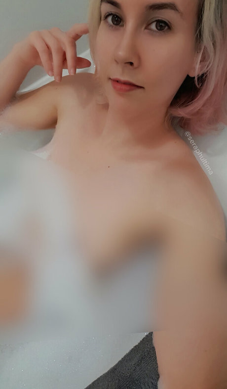 seraphultima model free pics