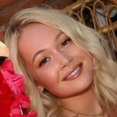 Kelli Berglund model top pics