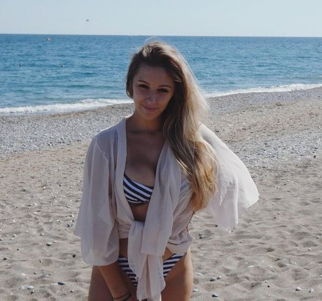 Chloe Smart star galleries