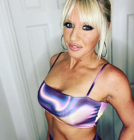 Gail Emms star pretty image