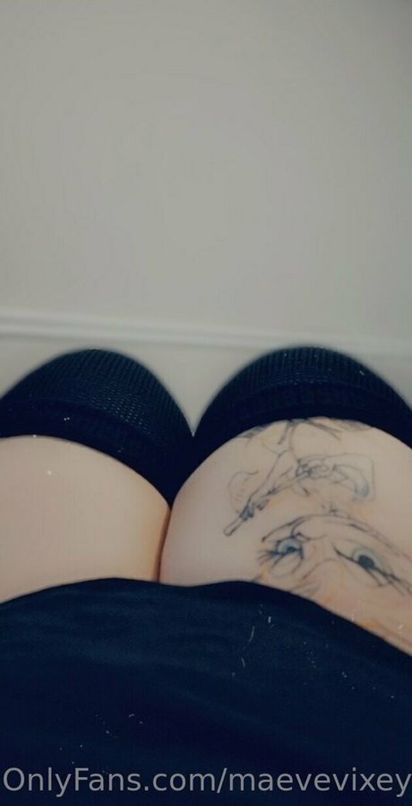 maevevixey sexy pornstar photos