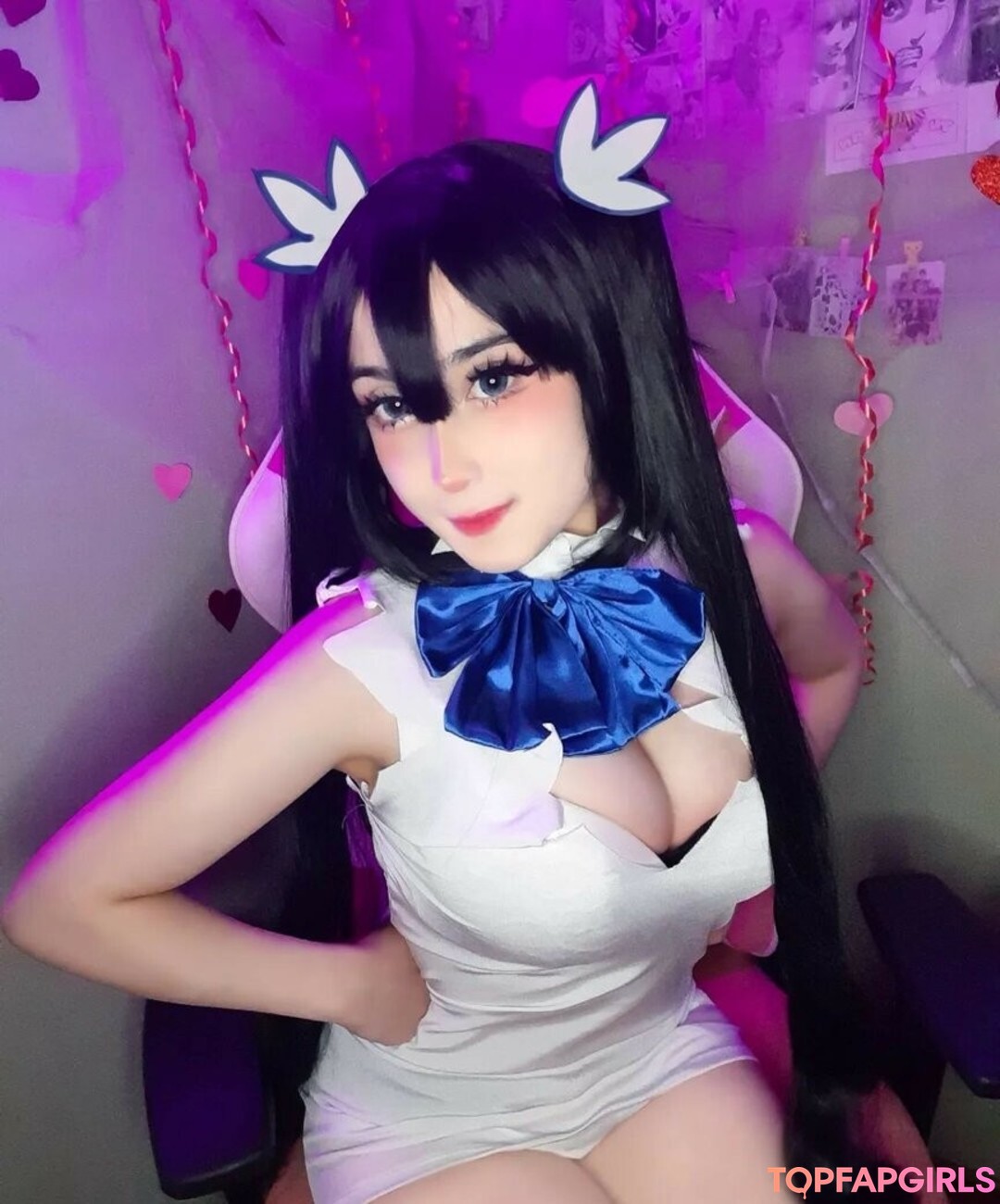 Crying uwu pornstar erotic pic