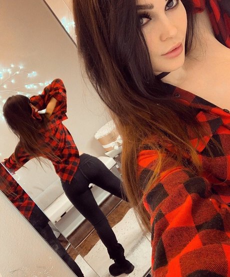 Niece Waidhofer pretty model images