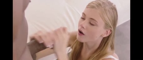 Hannah Hays pretty pornstar photos