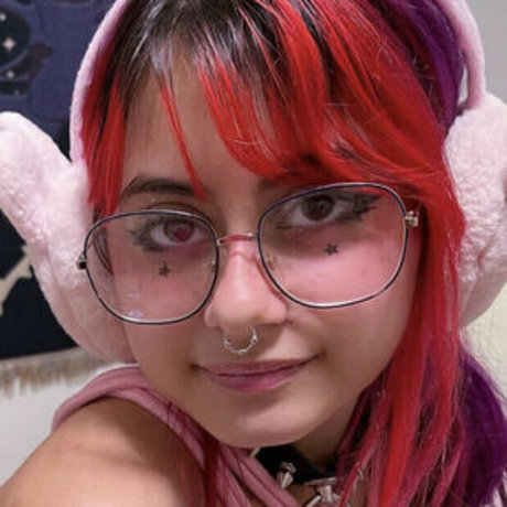 Hotpuppygf sex model pic
