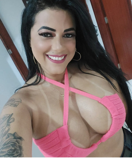 Daiane Prado star art galleries