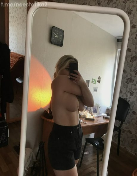 Lenny Bright erotic pornstar pic