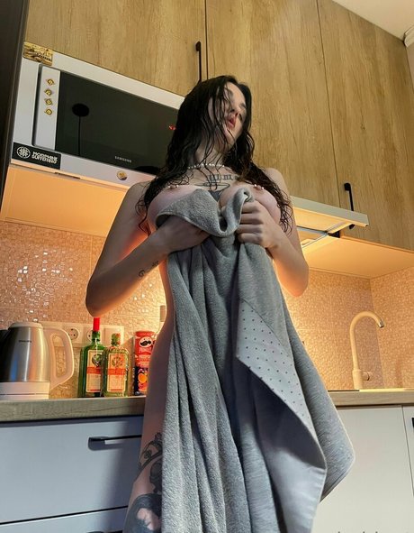 tashablunt star adult photo