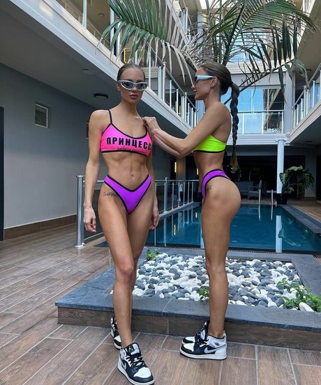 djtwins official hot model gallery
