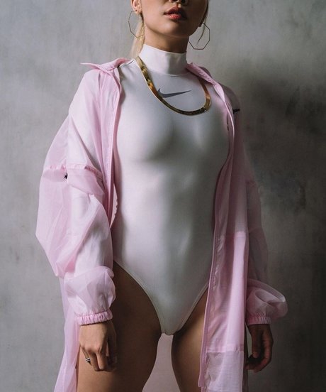 Tiffanie Marie model pretty gallery