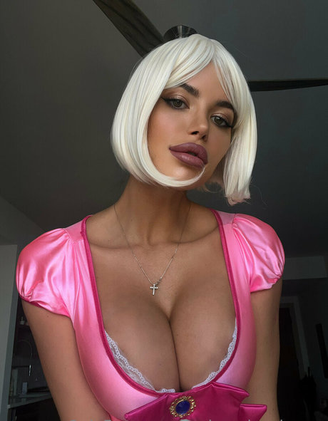 Sasha Polonskaya pornstar naked archive