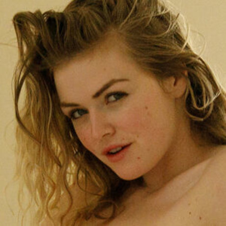 Kat_Keen perfect model img