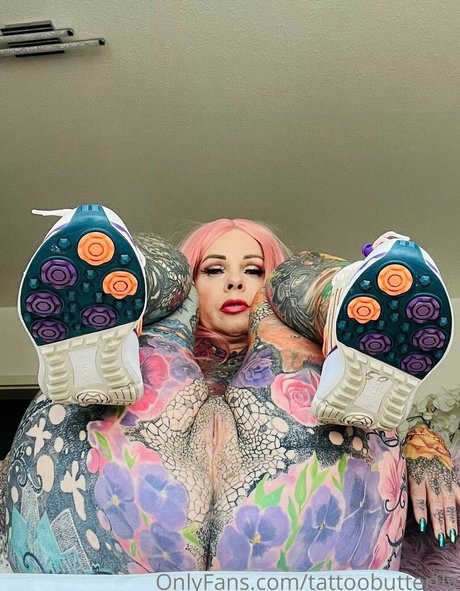 Tattoobutterfly pornstar beautiful pic