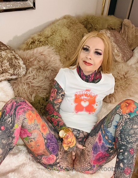 Tattoobutterfly pornstar pretty pics