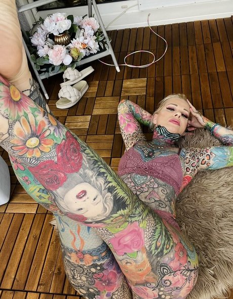 Tattoobutterfly model free img