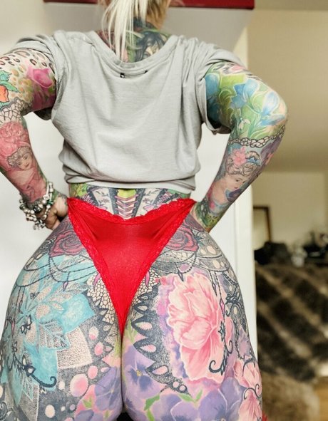 Tattoobutterfly porn model images