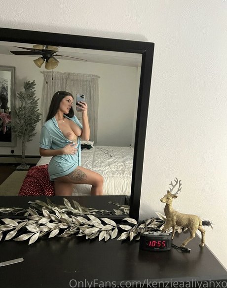 kenzieaaliyahxo model xxx picture