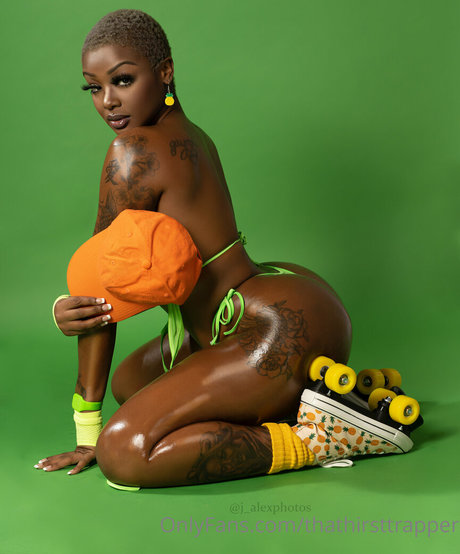 Tha Thirst Trapper porn model pictures