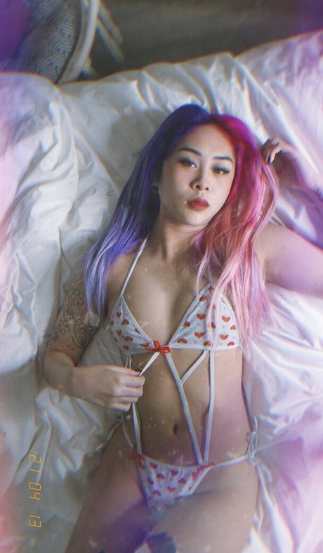 lesbian onlyfans beautiful picture