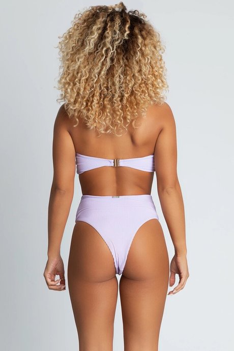 Jena Frumes model hot picture