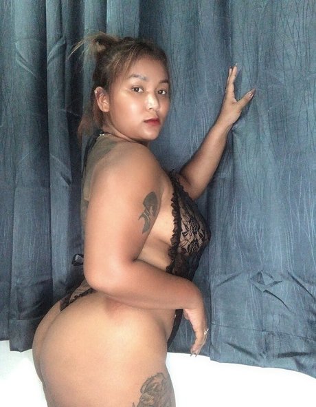 ideal onlyfans beautiful image