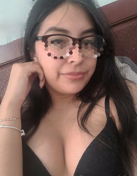 mich of model naked pics