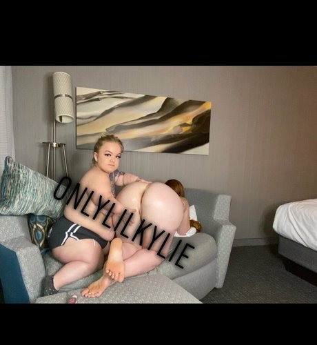 officialkylie nude pornstar gallery