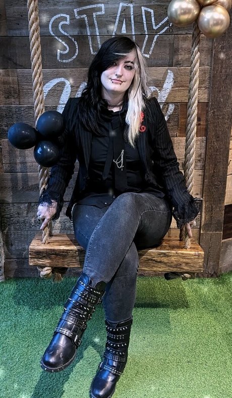 Easygoinggoth pornstar sex pictures