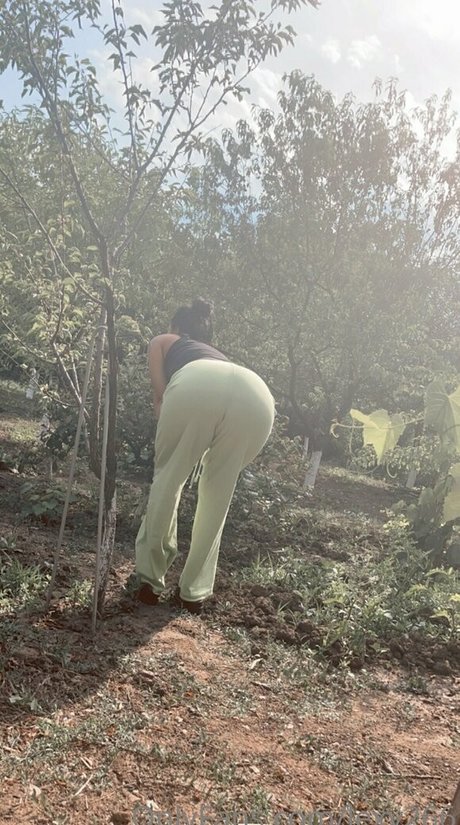 lesbian onlyfans nude photo