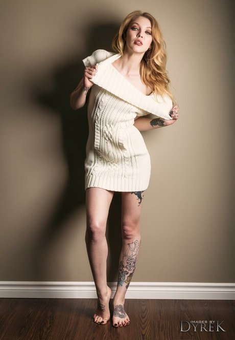 Cassidoria hot actress pictures