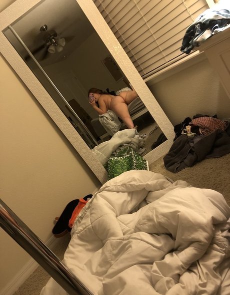 Allisonbangert exclusive model pictures
