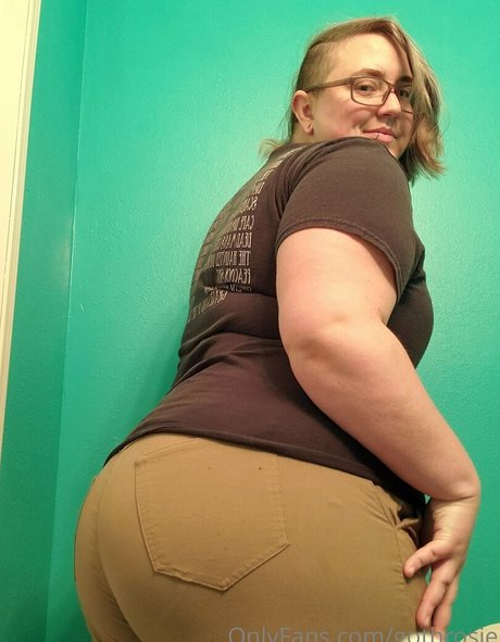 gothrosie pornstar hd gallery