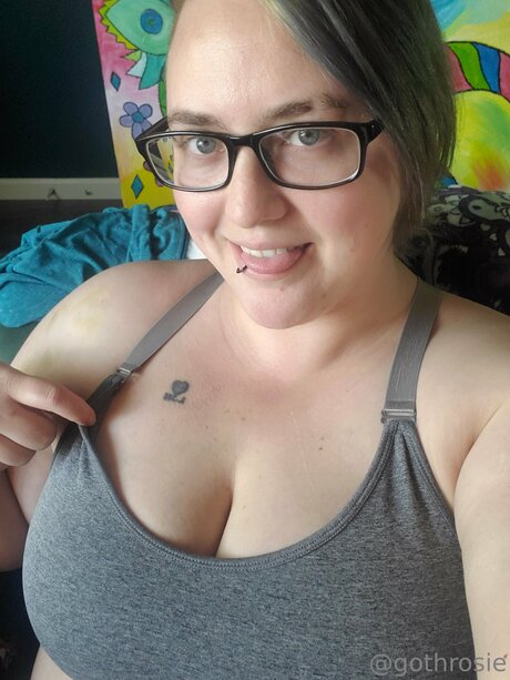 gothrosie perfect pornstar picture