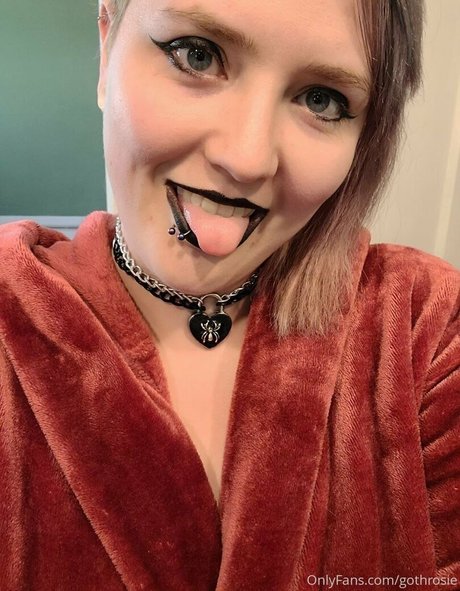 gothrosie star photo