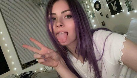 alignedbyjuniper model erotic pic