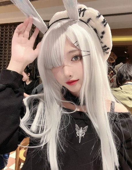sakuracyan model sexy pictures