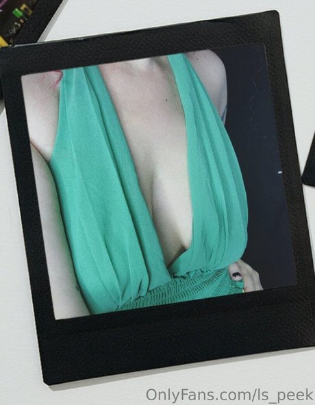 ls peek exclusive model image