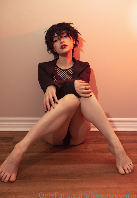 freepoisonne pretty actress archive