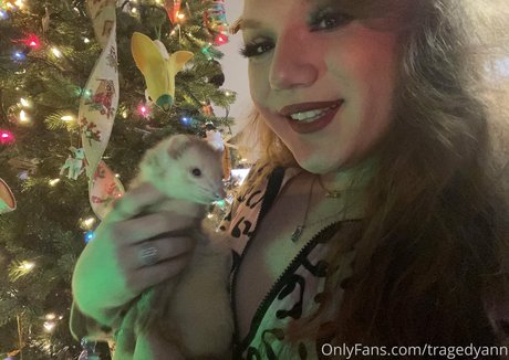 tragedyann sex star photo