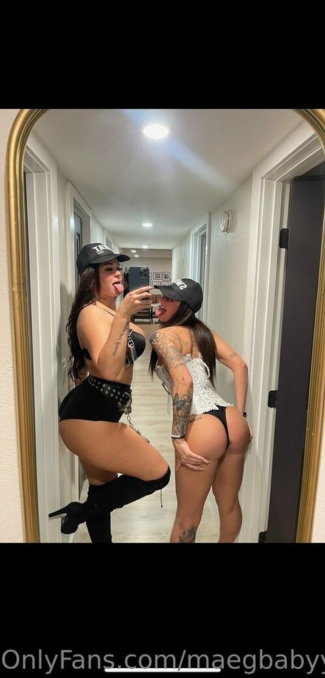 curvy naked onlyfans hot photo