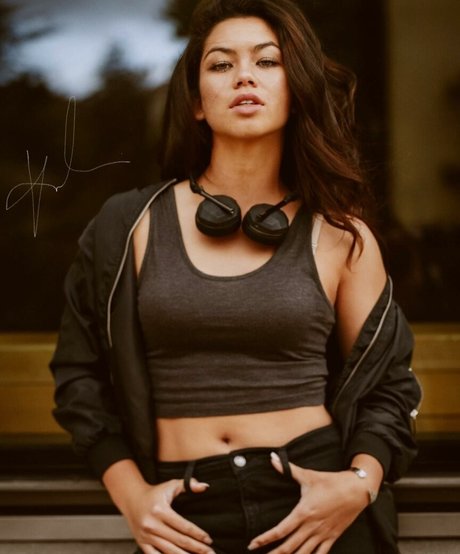Kama Dung hot pornstar pictures