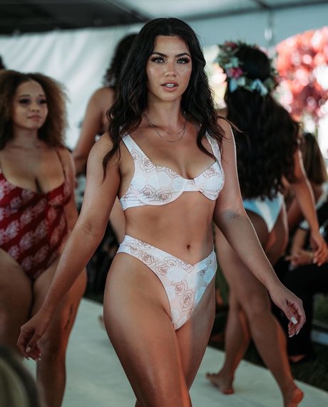 Kama Dung beautiful pornstar photos